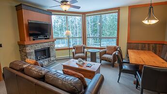 Timberline Lodges by Fernie Lodging Co