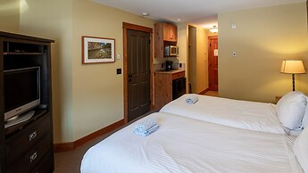 Timberline Lodges by Fernie Lodging Co