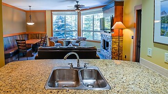 Timberline Lodges by Fernie Lodging Co