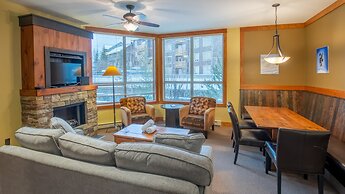 Timberline Lodges by Fernie Lodging Co