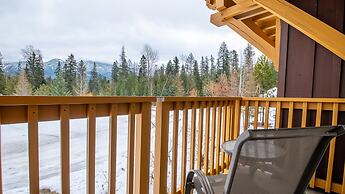 Timberline Lodges by Fernie Lodging Co