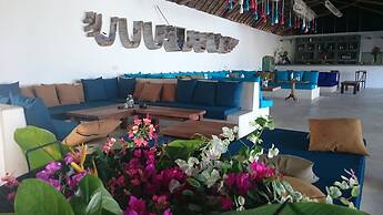 Nur Beach Hotel