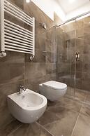 Flat 285