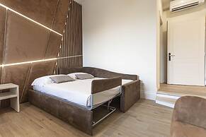 Flat 285