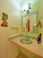 Casa Del Maya Bed & Breakfast