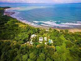 Blue Osa Beach Resort and Spa