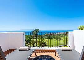 Las Terrazas de Abama Suites