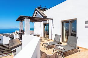 Las Terrazas de Abama Suites
