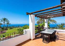 Las Terrazas de Abama Suites
