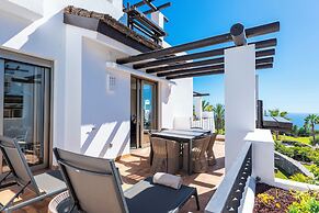 Las Terrazas de Abama Suites