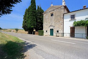 Trianon Country