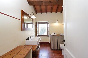 Trianon Country