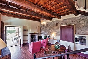 Trianon Country