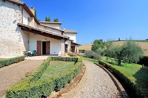Trianon Country
