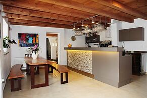 Boutique Hotel Dvor