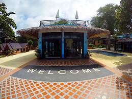 Phi Phi Long Beach Resort & Villa