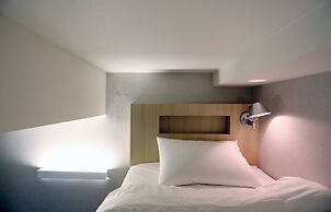 Hotel 8 Hours