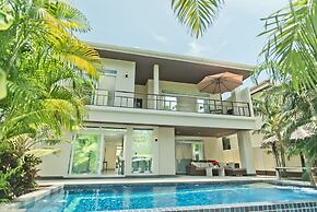 Tropicana Pool Villa