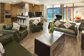 Tropicana Pool Villa