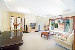 Tropicana Pool Villa