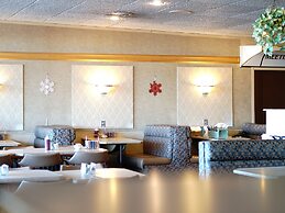 The Ritz Cafe and Motor Inn