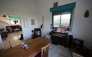 Auberg-Inn Guesthouse