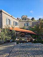 Assos Nar Konak
