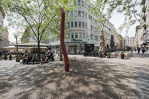 Angel Main Square