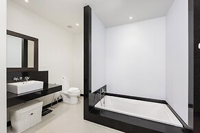 Kokyang Estate by Tropiclook