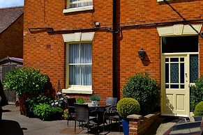 The Queen Hotel