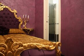 Pope's Suites