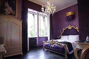 Pope's Suites