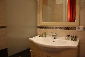 Pope's Suites