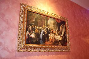 Pope's Suites