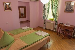 JR's House - Hostel