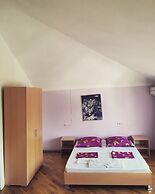 JR's House - Hostel