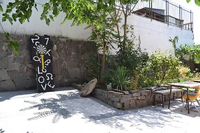 JR's House - Hostel