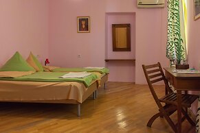 JR's House - Hostel