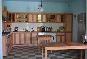 JR's House - Hostel