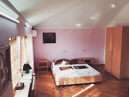 JR's House - Hostel