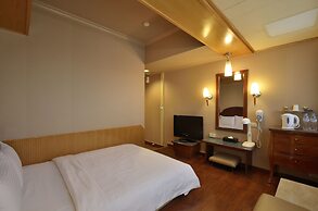 Goodness Hotel
