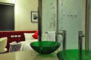 Leesing Hotel