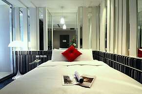 Leesing Hotel