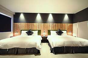 Leesing Hotel
