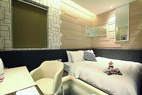 Leesing Hotel