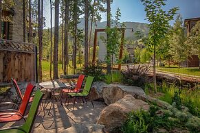 Earl Grey Lodge