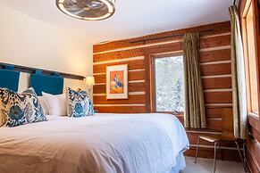 Earl Grey Lodge