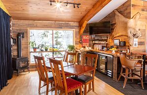 Earl Grey Lodge