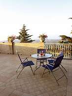 Etna Royal View