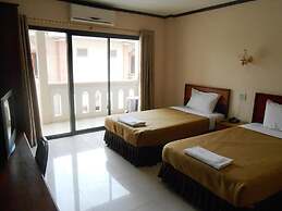 Chaleunehoung Hotel